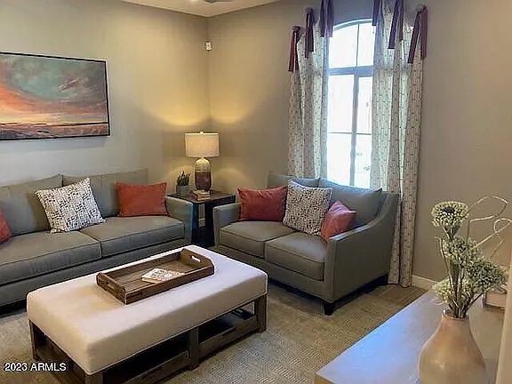 2606 S Betty St photo 2