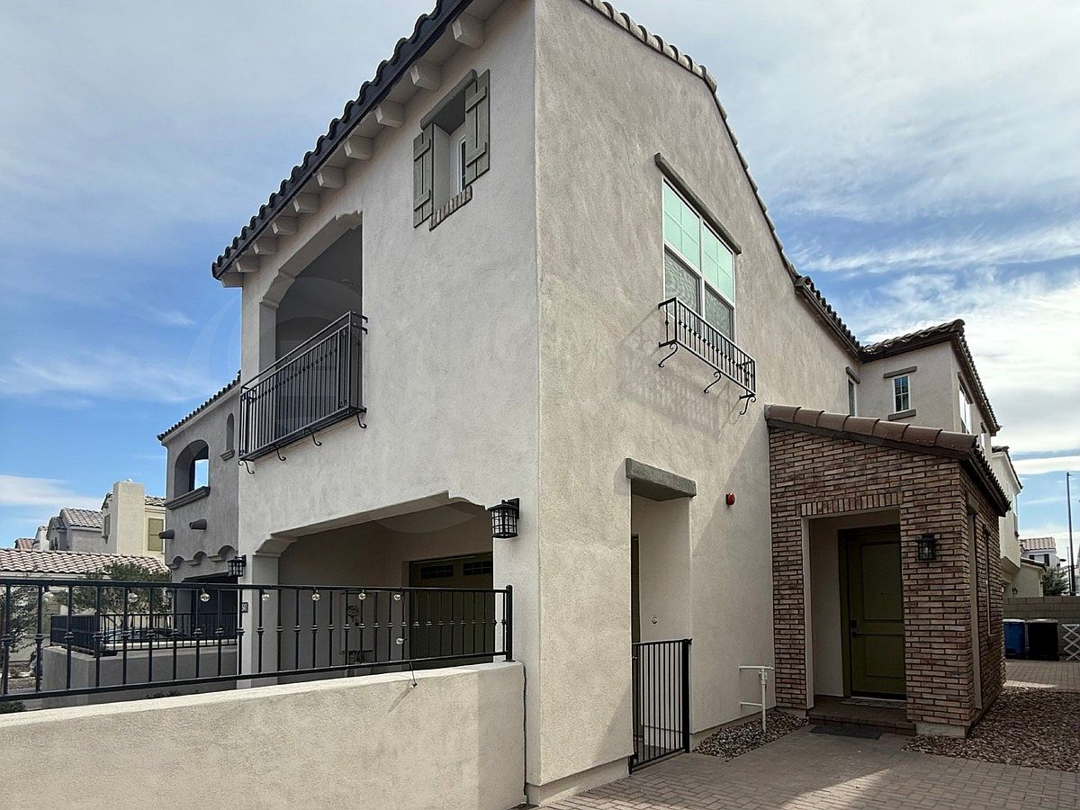 1541 E Megan St Gilbert, AZ 85295 photo 4