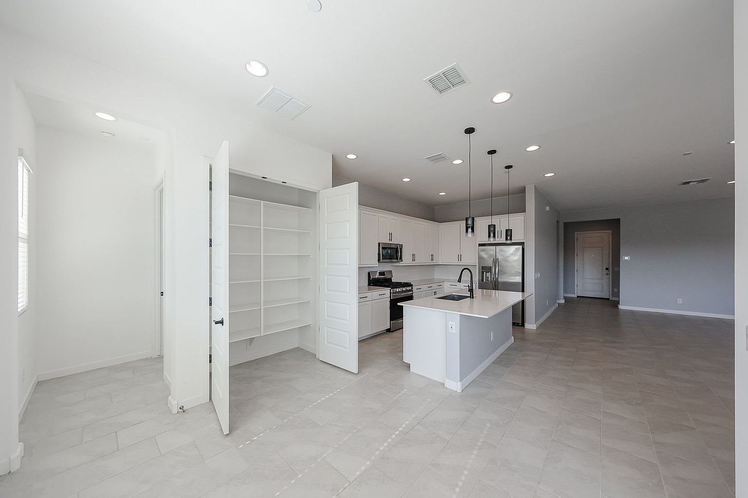 31674 N 123rd Ave Peoria, AZ 85383 photo 3