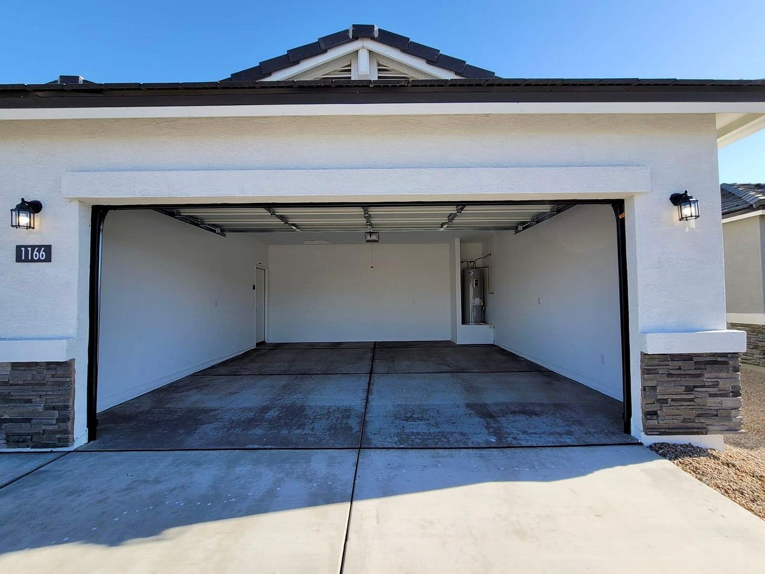 1166 W Paradise Way photo 4