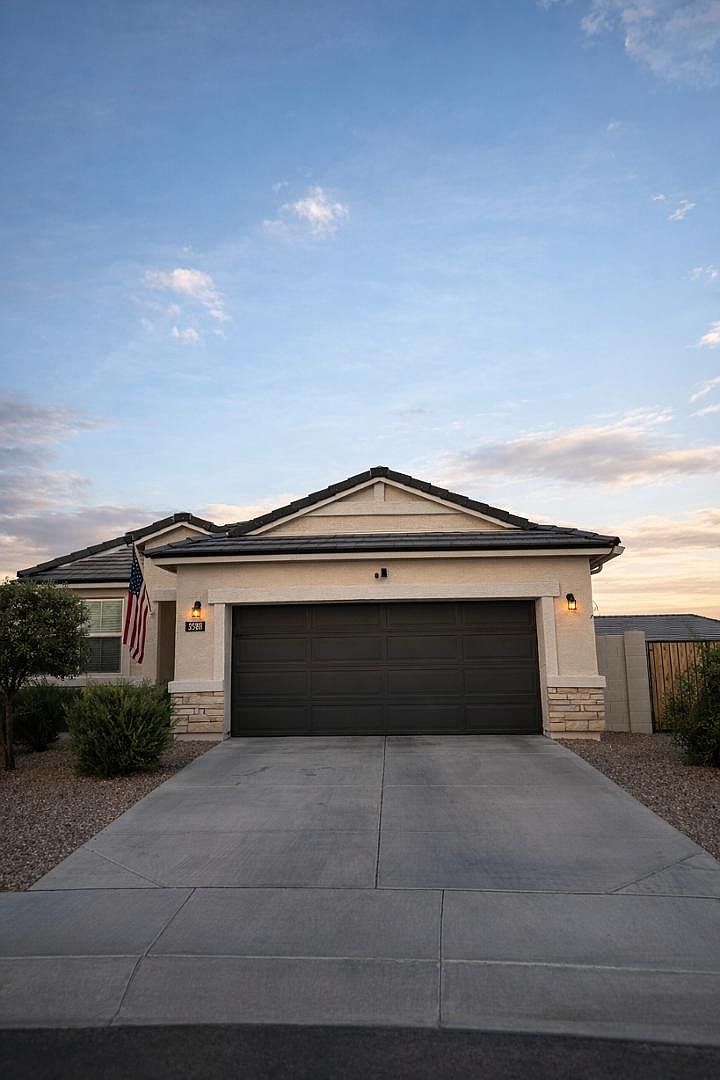 3588 Sequoia St Casa Grande, AZ 85122 photo 2
