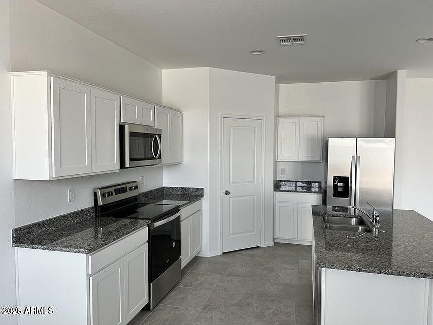 3532 Sequoia St Casa Grande, AZ 85122 photo 5