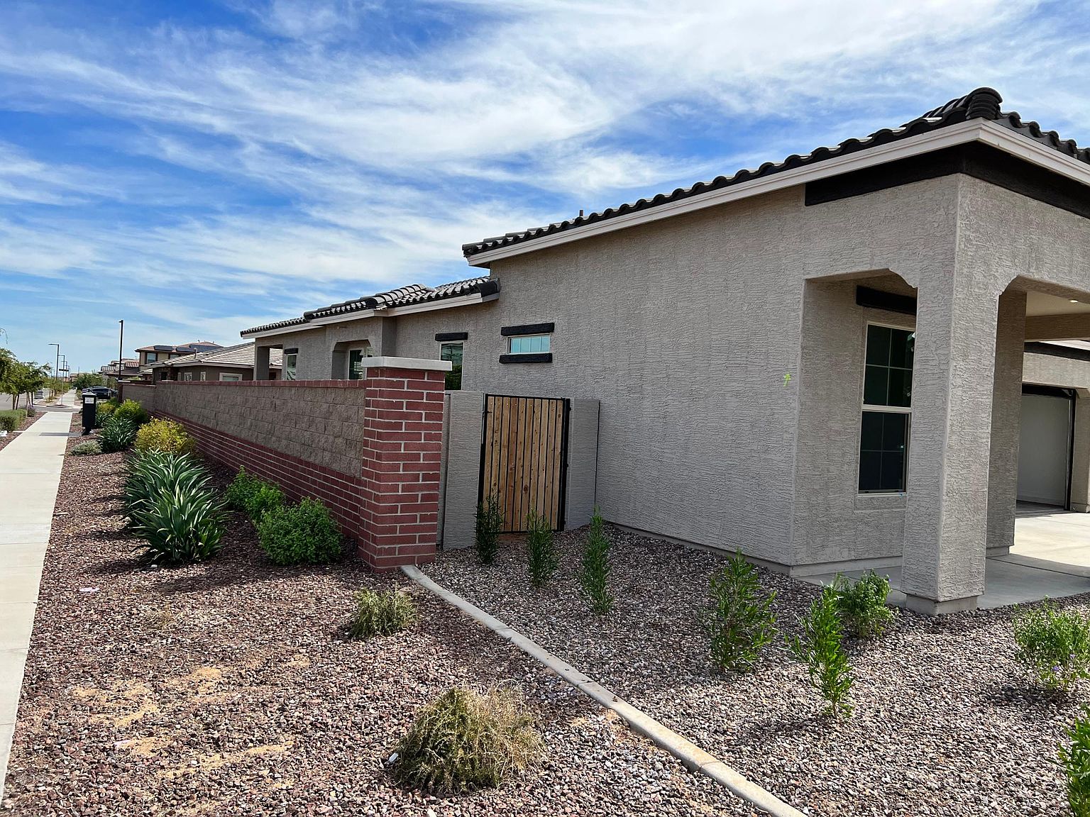 13705 N 144th Ln photo 5