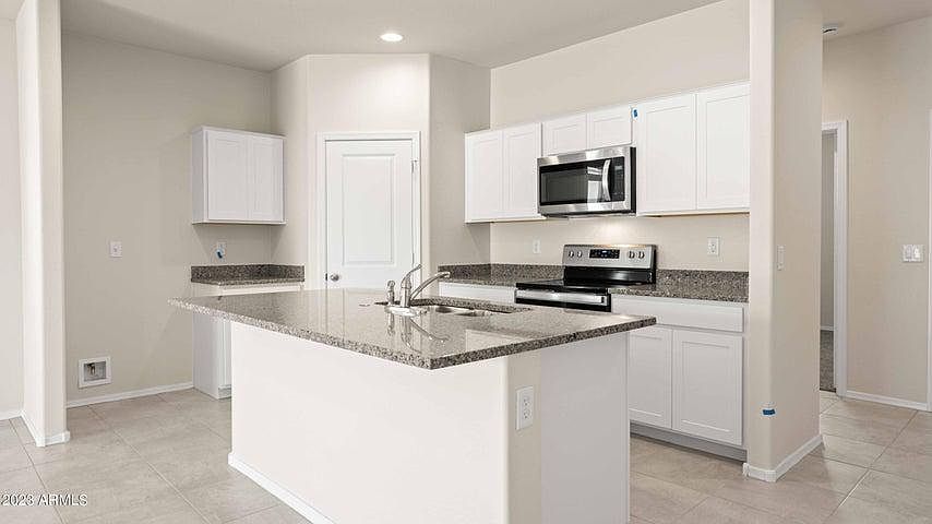 1130 W Paradise Way photo 2