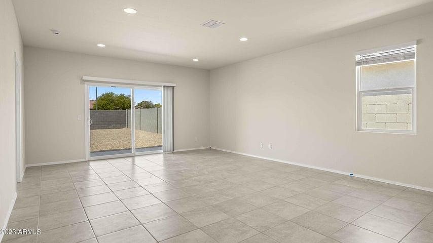 1130 W Paradise Way photo 4