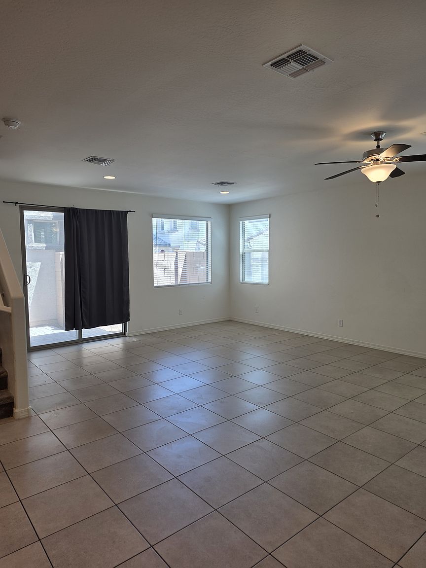 1707 S 82nd Way photo 5