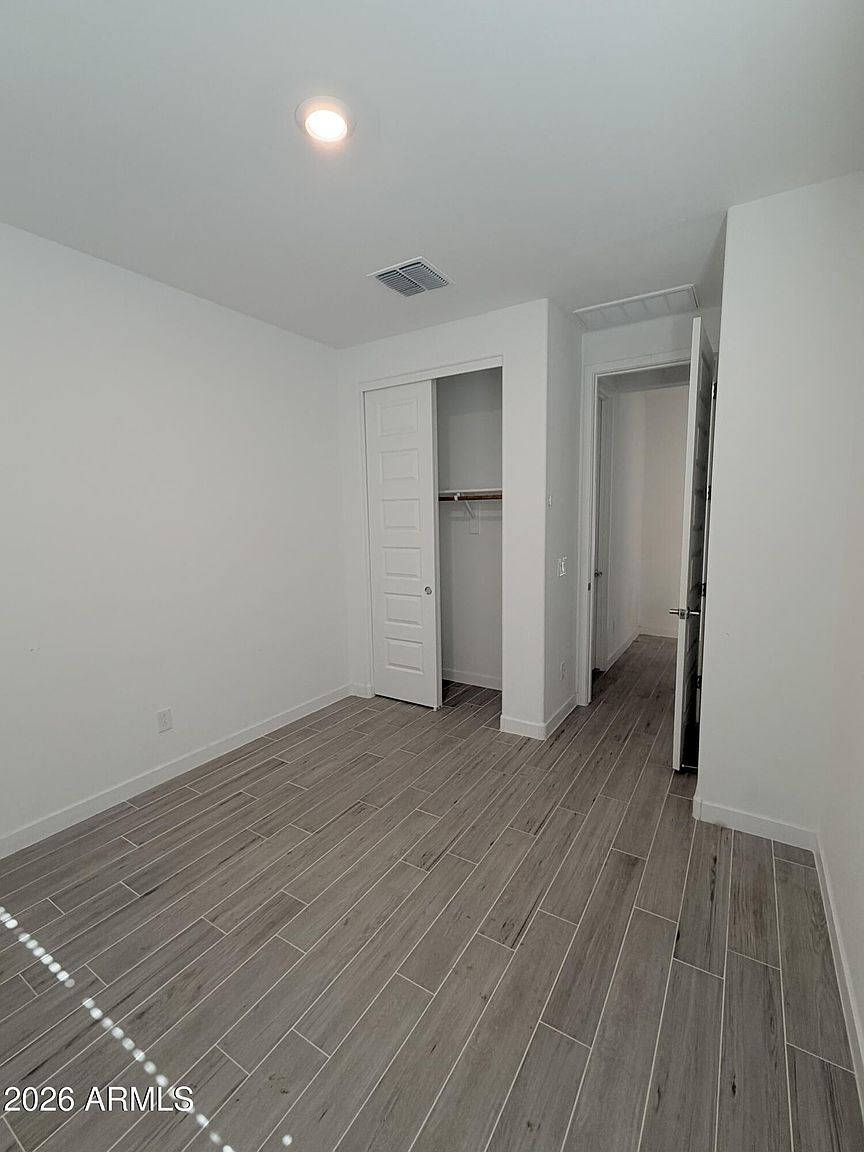 1150 E Armstrong Way photo 5