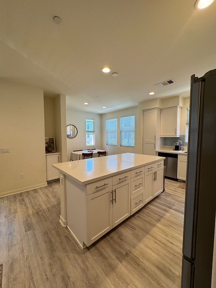 4209 Mission Ranch Way photo 3
