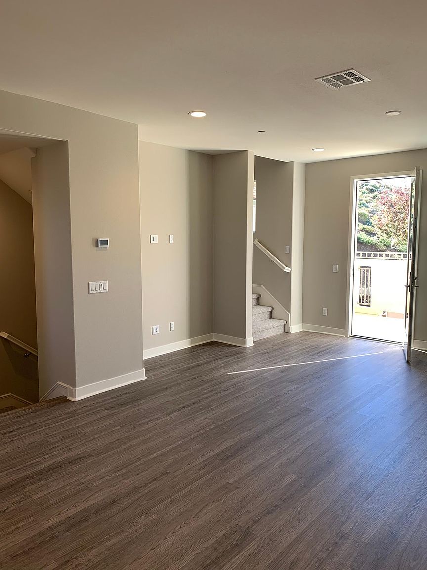 4331 Harbor Way photo 5