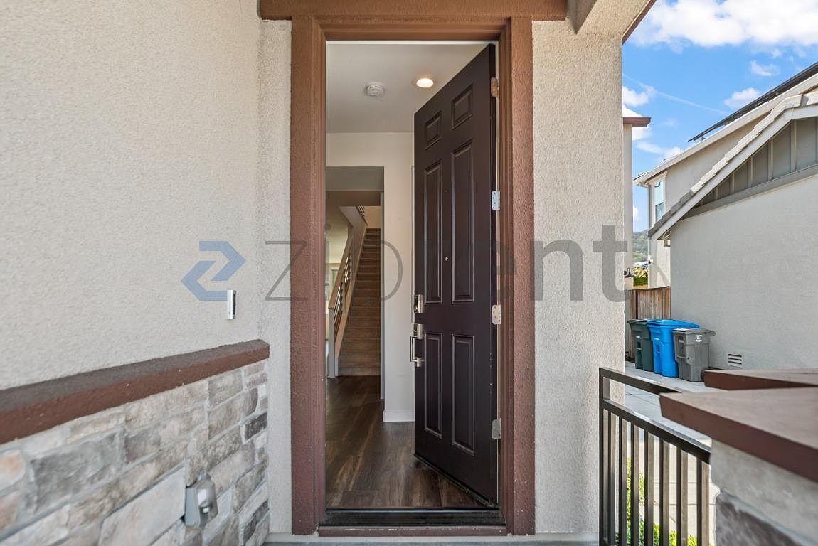 1310 Qualteri Way photo 5