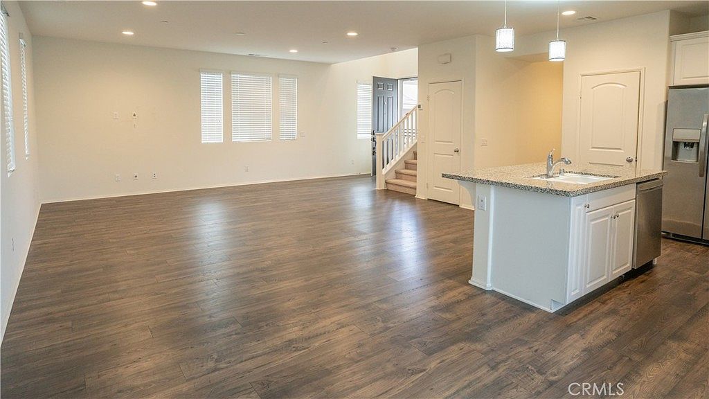 42688 Azure St photo 5