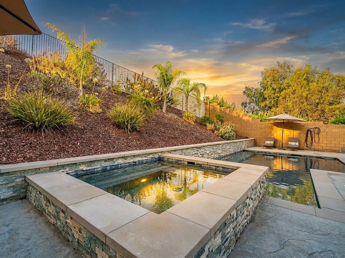 35764 Champagne Way photo 4