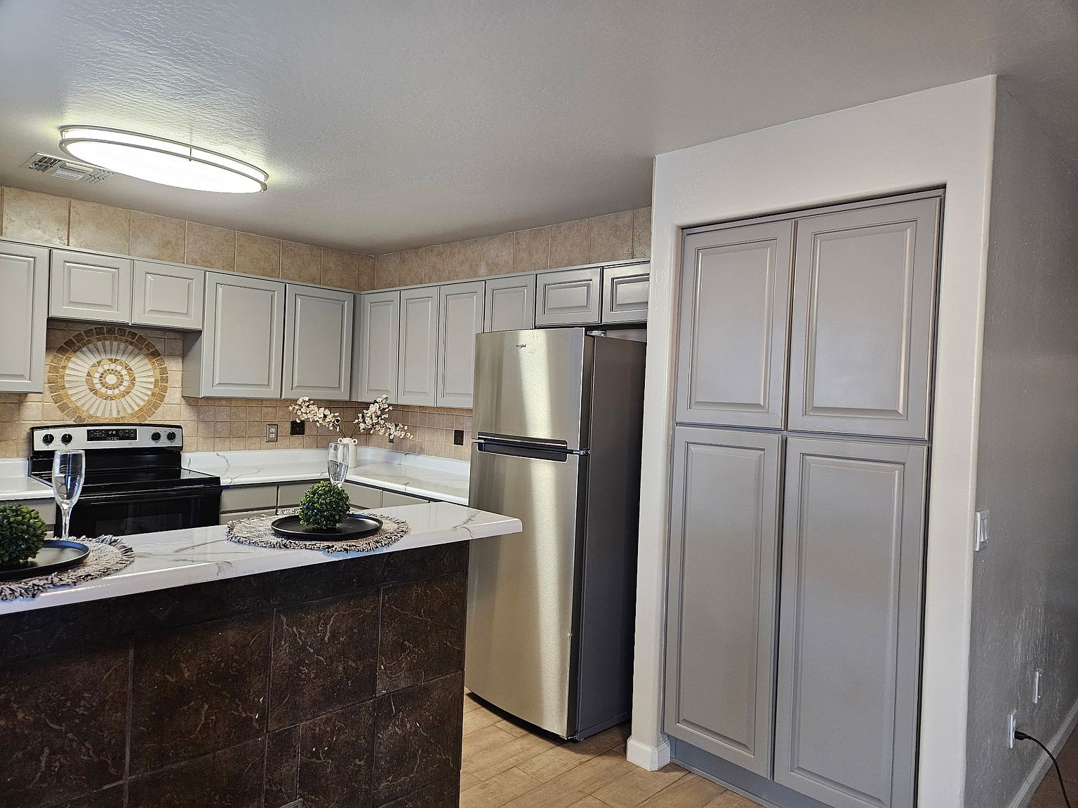 12127 W Columbine Dr photo 2