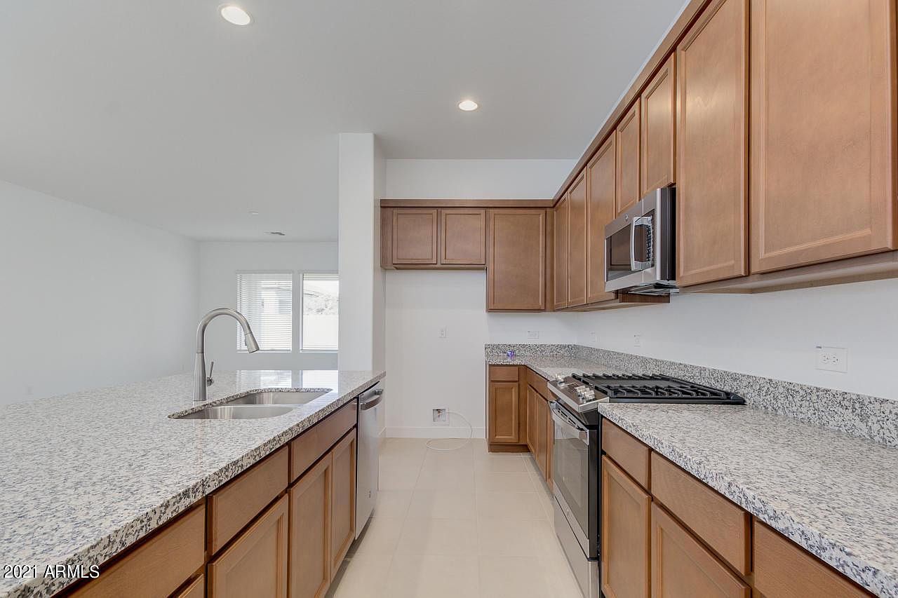 458 W Golden Aspen Dr Queen Creek, AZ 85140 photo 4