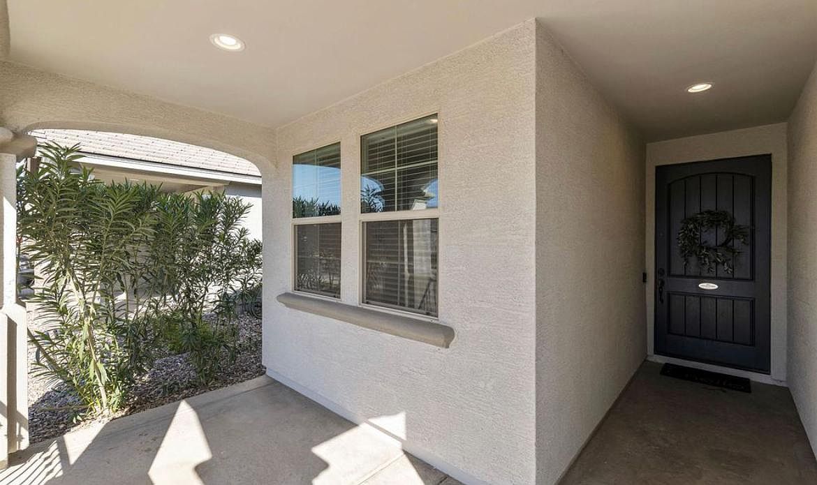 2824 W Rainbow Dr photo 2