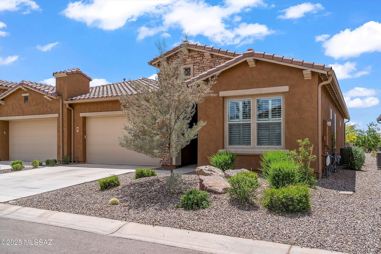 30668 S Sand Hurst Ln Oracle, AZ 85623 photo 2