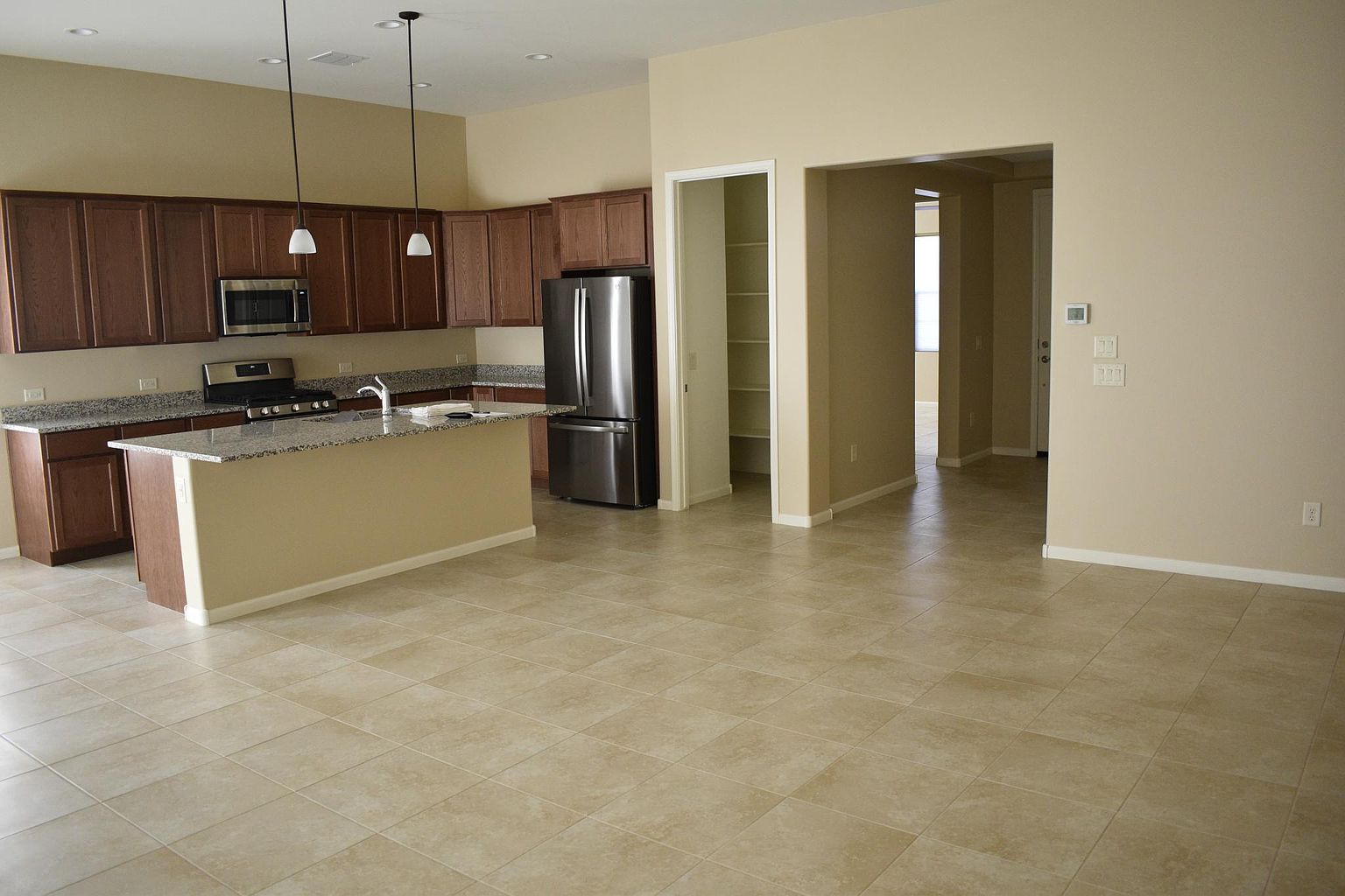 61817 E Marble Dr photo 2