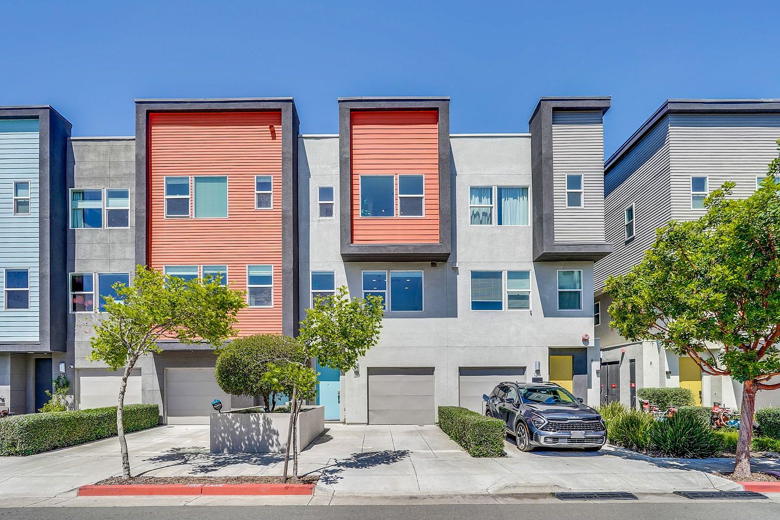 1317 Pullman Wy Oakland, CA 94607 photo 5