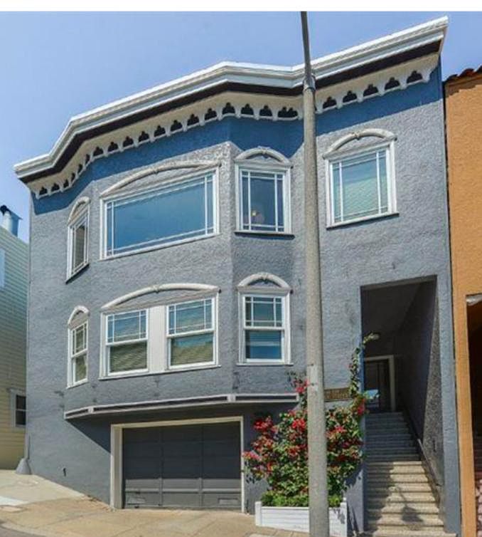 136 Beaver St photo 2