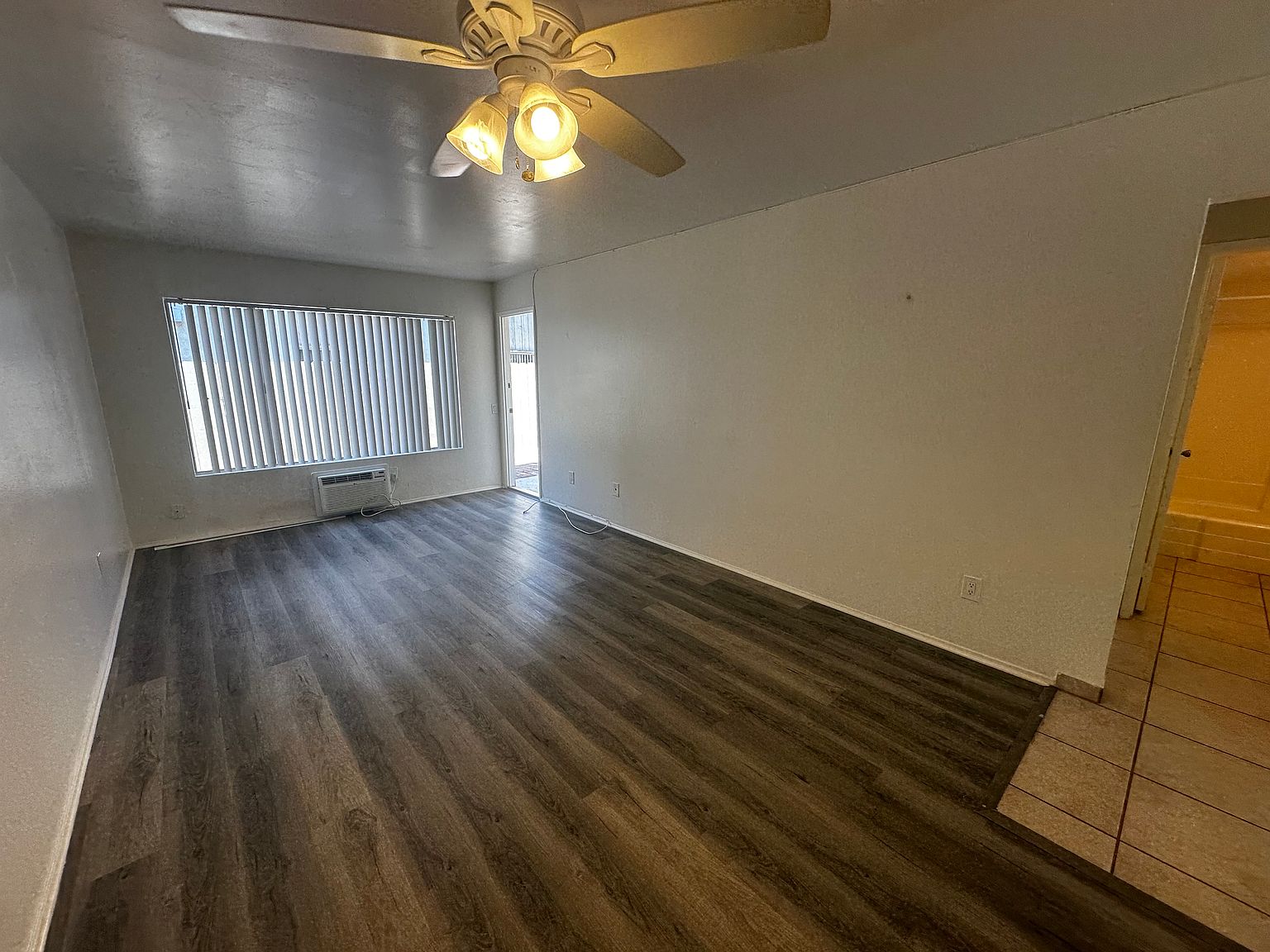 8850 Olive Ln photo 3