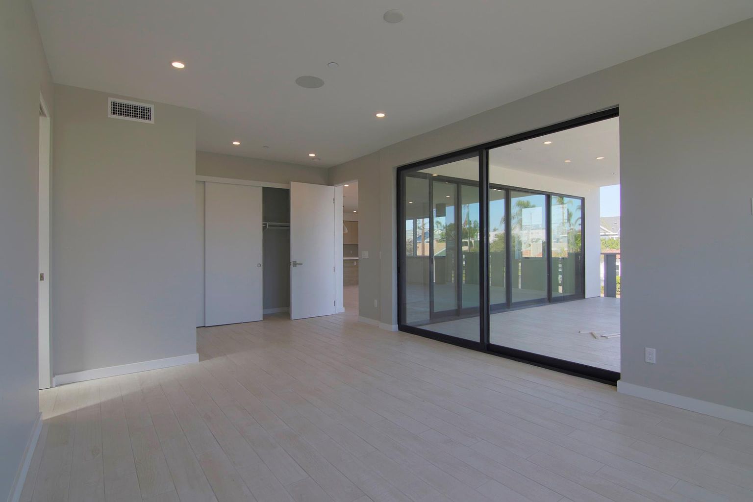 1014 5th St Floor 2-ID1545783P photo 3