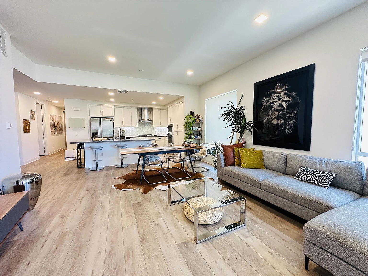 2420 Community Ln
