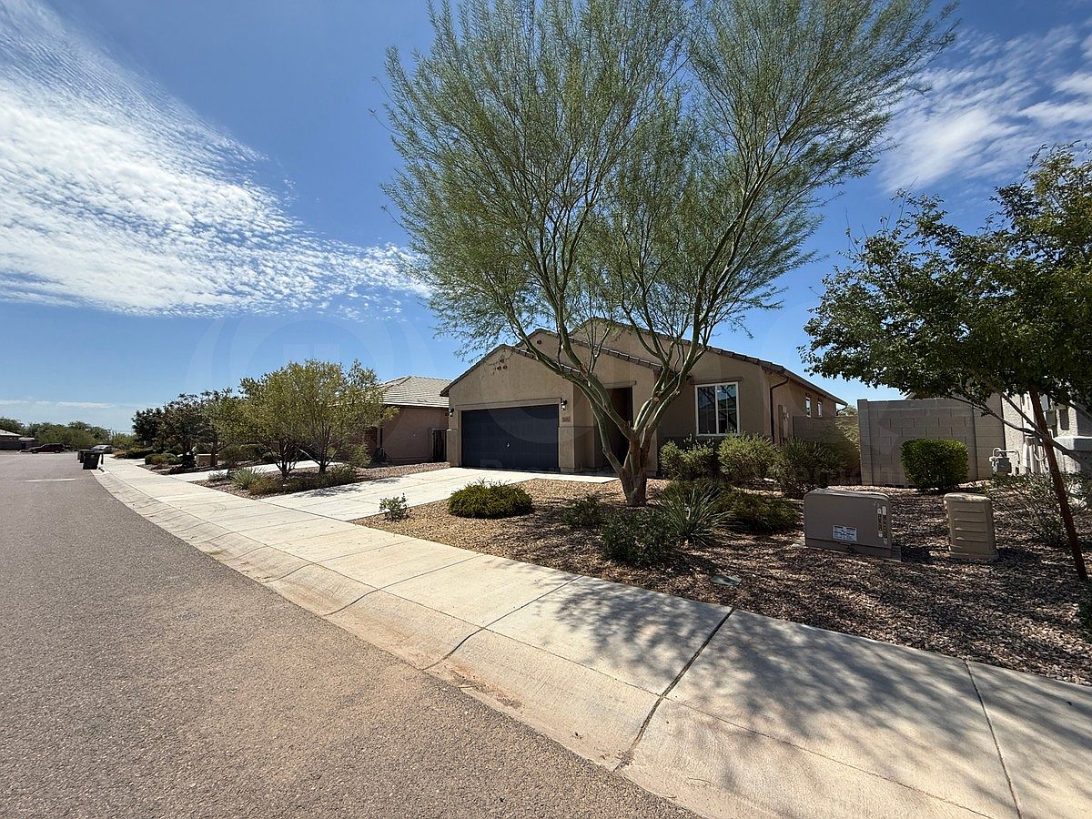 25152 N 135th Ave photo 2