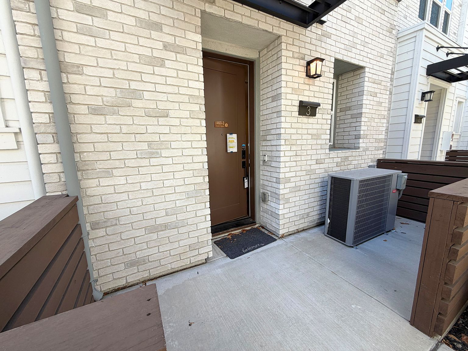 Centrally Located Santa Clara Townhouse photo 4