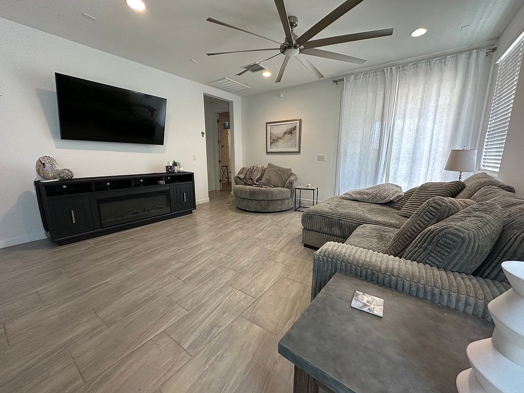 2617 S Barks Canyon Trl photo 4