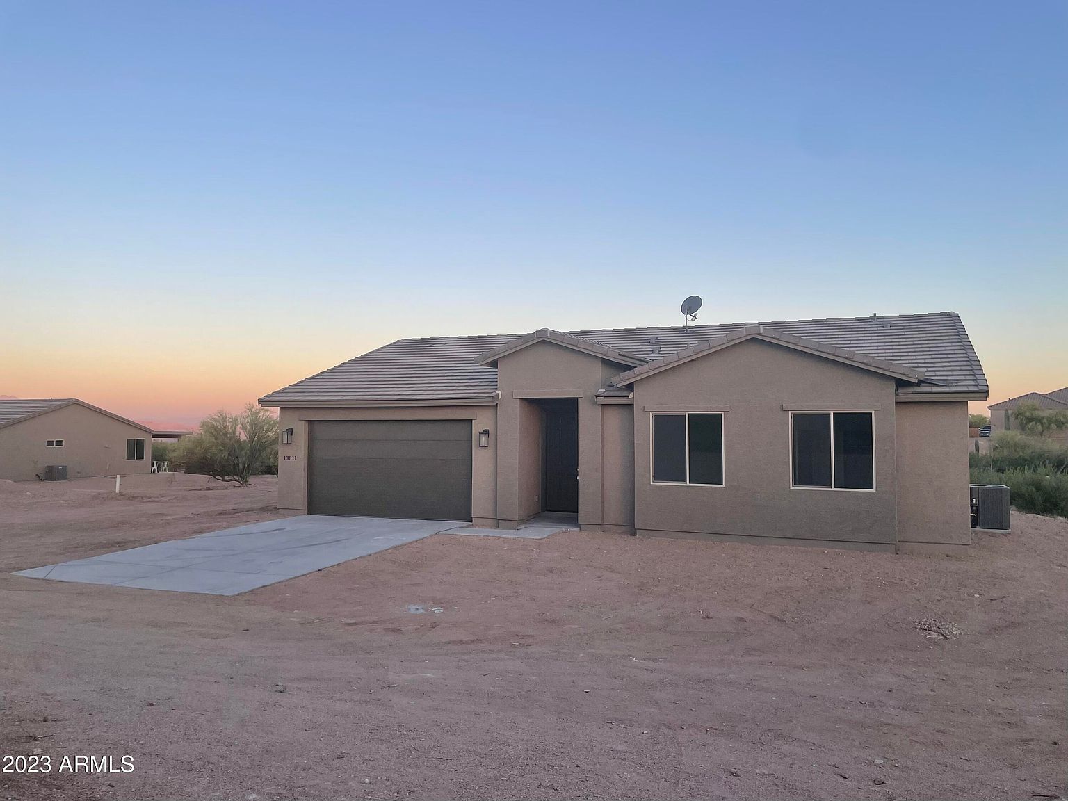13811 E Cavalry Dr photo 3