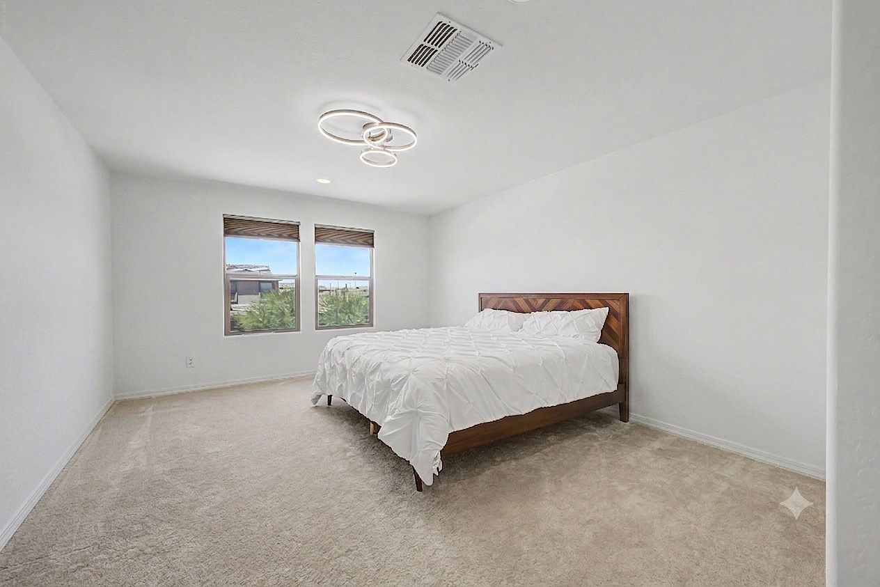 5737 W Getty Dr photo 4
