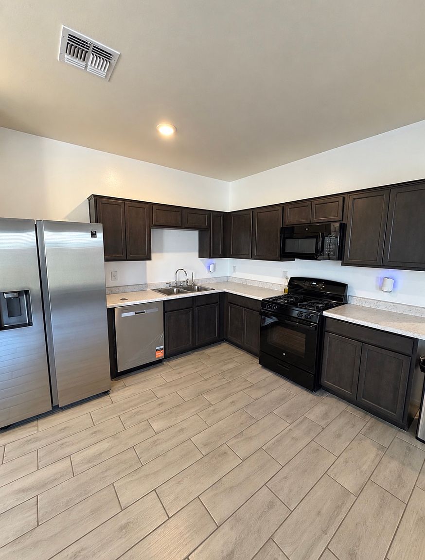 12778 W Glenn Dr photo 4