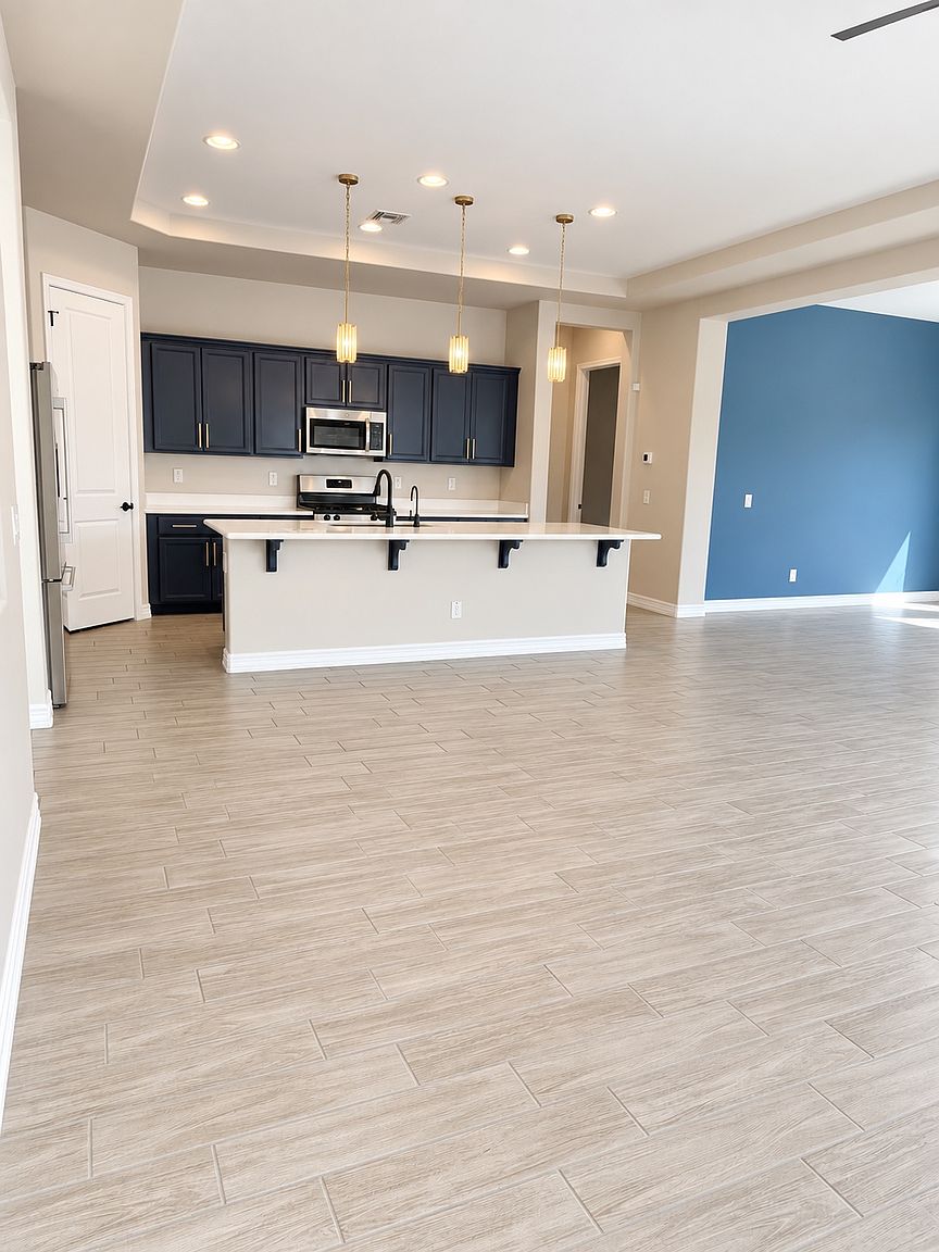 20993 E Carriage Way photo 5