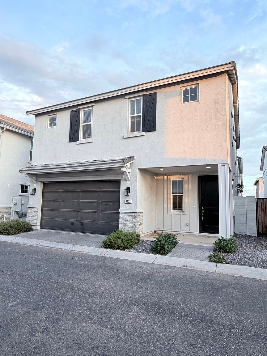 5532 S Dillon Cir Mesa, AZ 85212 photo 2