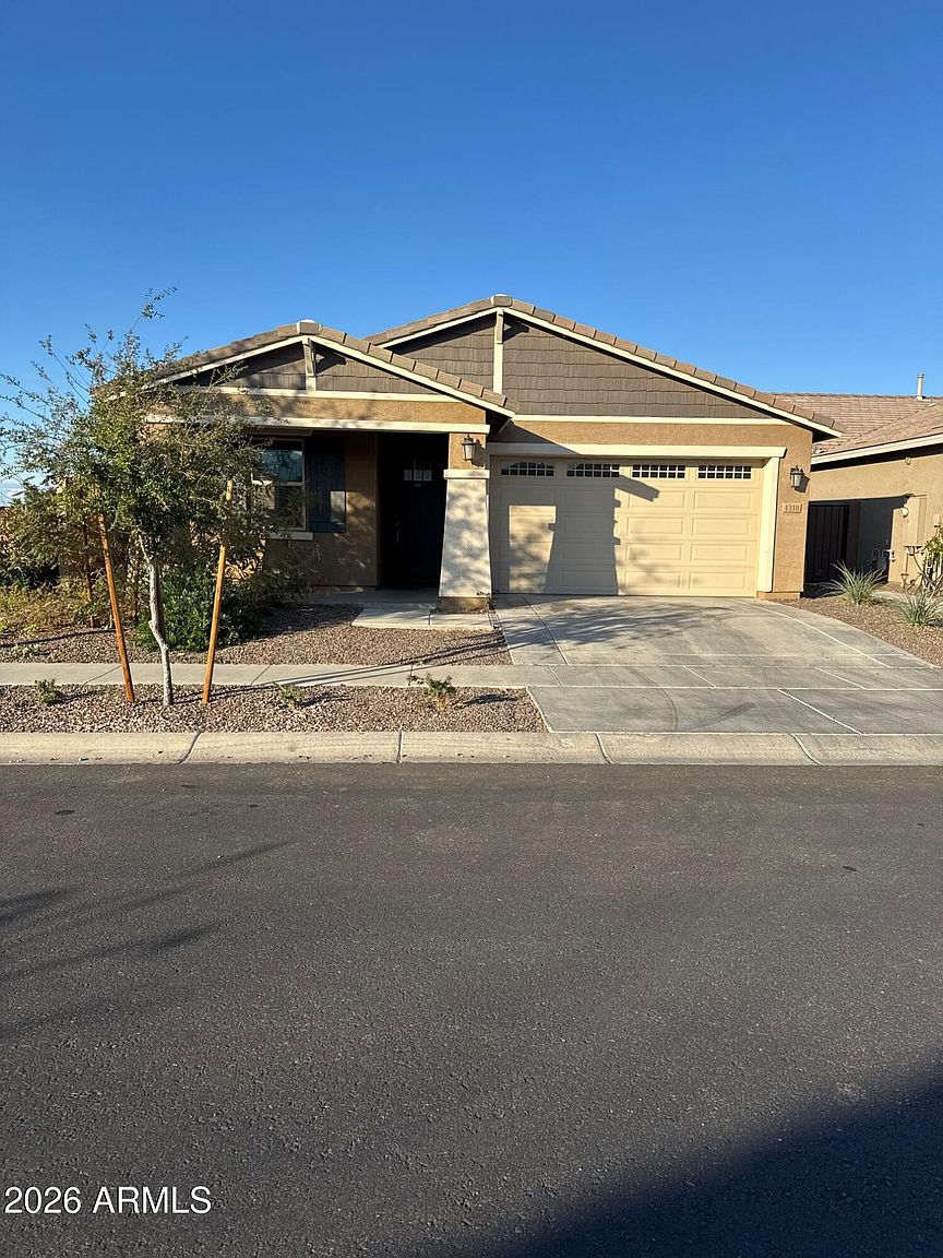 1318 E Irwin Ave photo 2