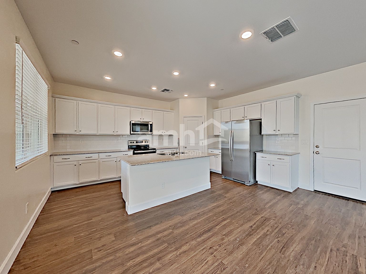 5968 W Columbine Dr Glendale, AZ 85304 photo 5