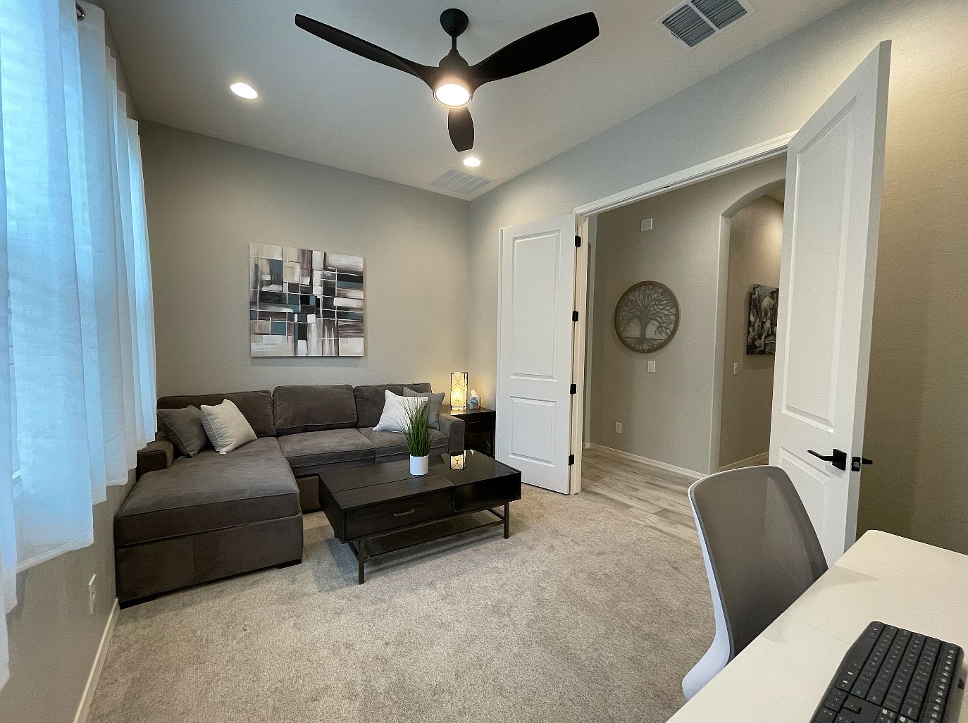 23129 E Carriage Way photo 5