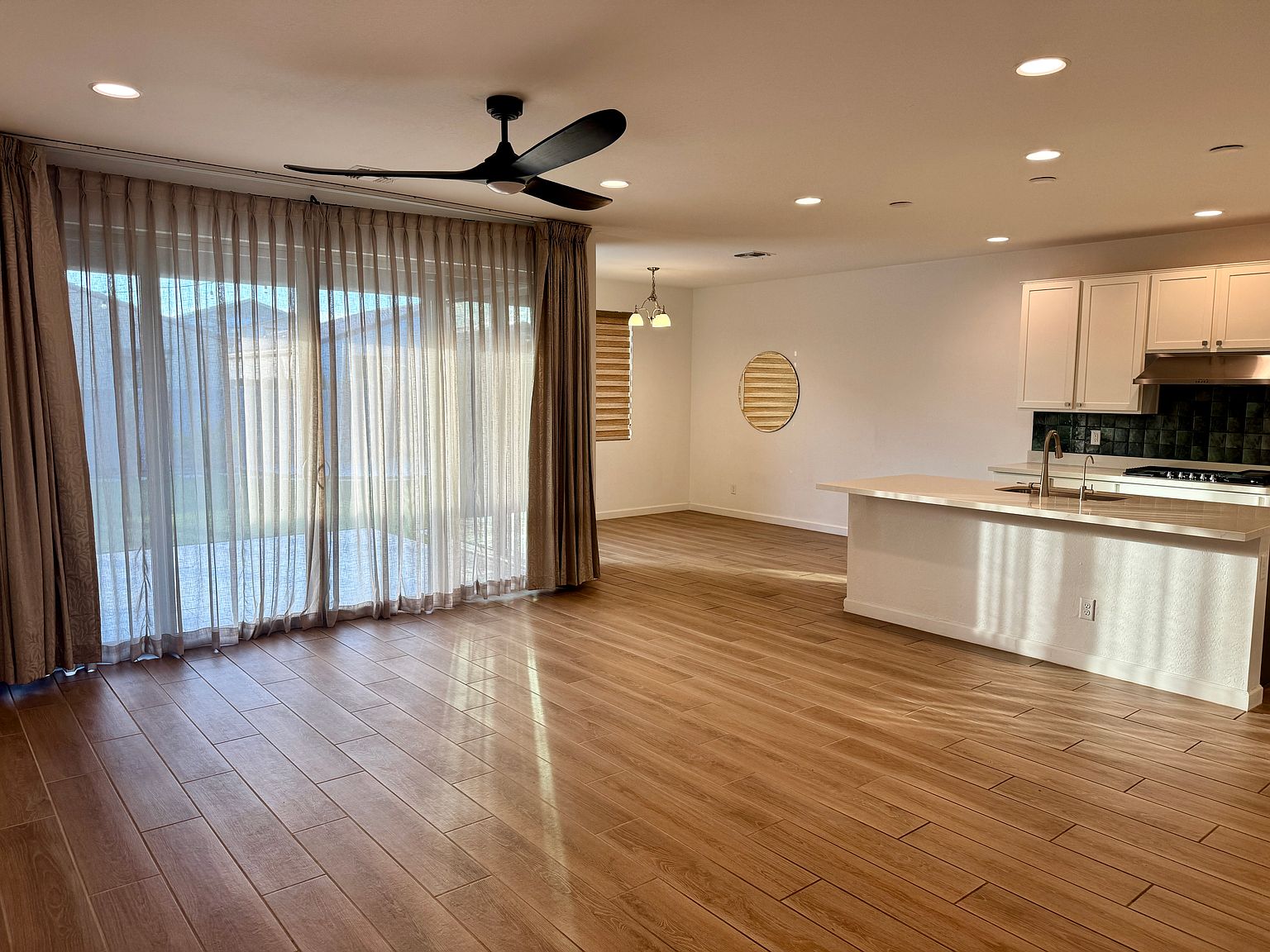 9754 E Satellite Dr photo 5