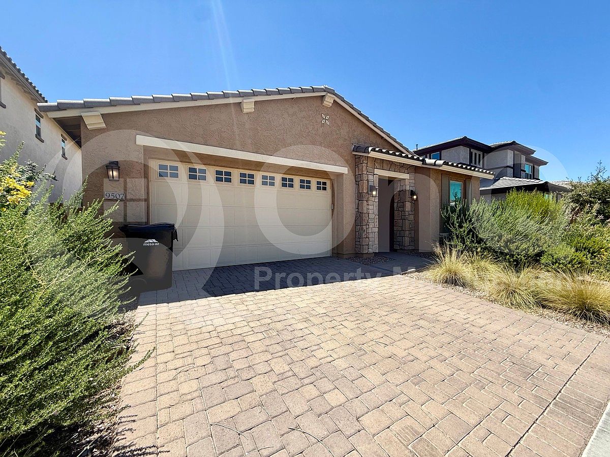 9507 E Saturn Ave Mesa, AZ 85212 photo 3