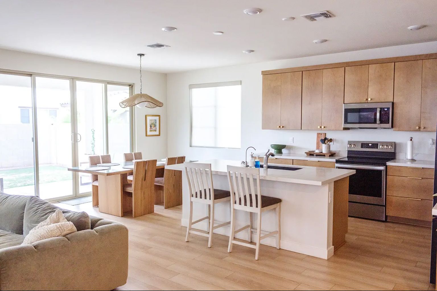 10053 E Tiburon Ave photo 2