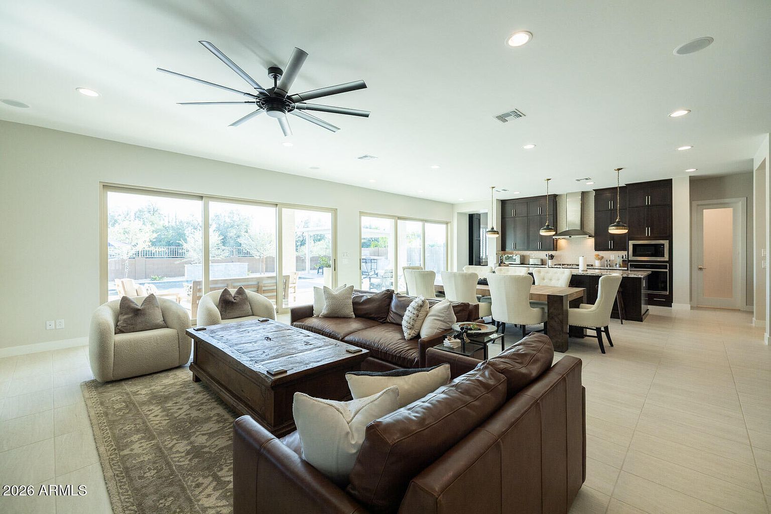 23045 E Via Las Brisas San Tan Valley, AZ 85142 photo 2