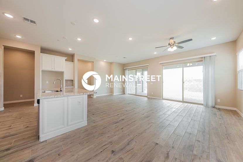 14069 W Desert Flower Dr Goodyear, AZ 85395 photo 4