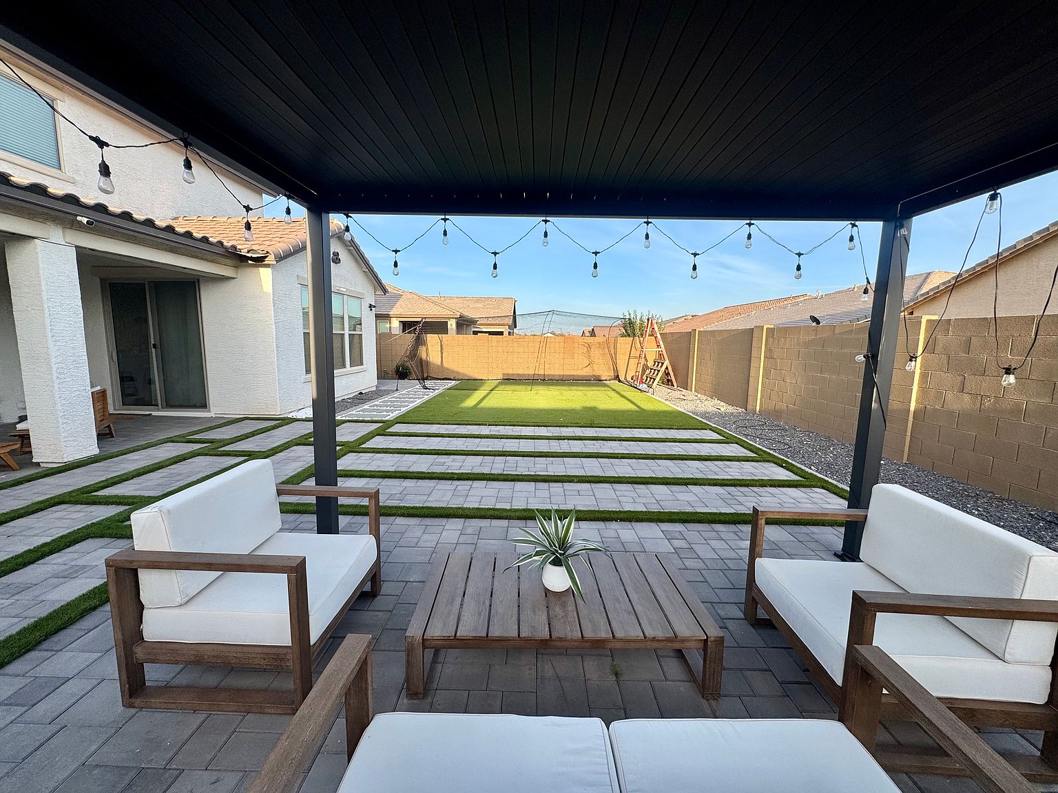 17717 W Hedgehog Pl photo 4