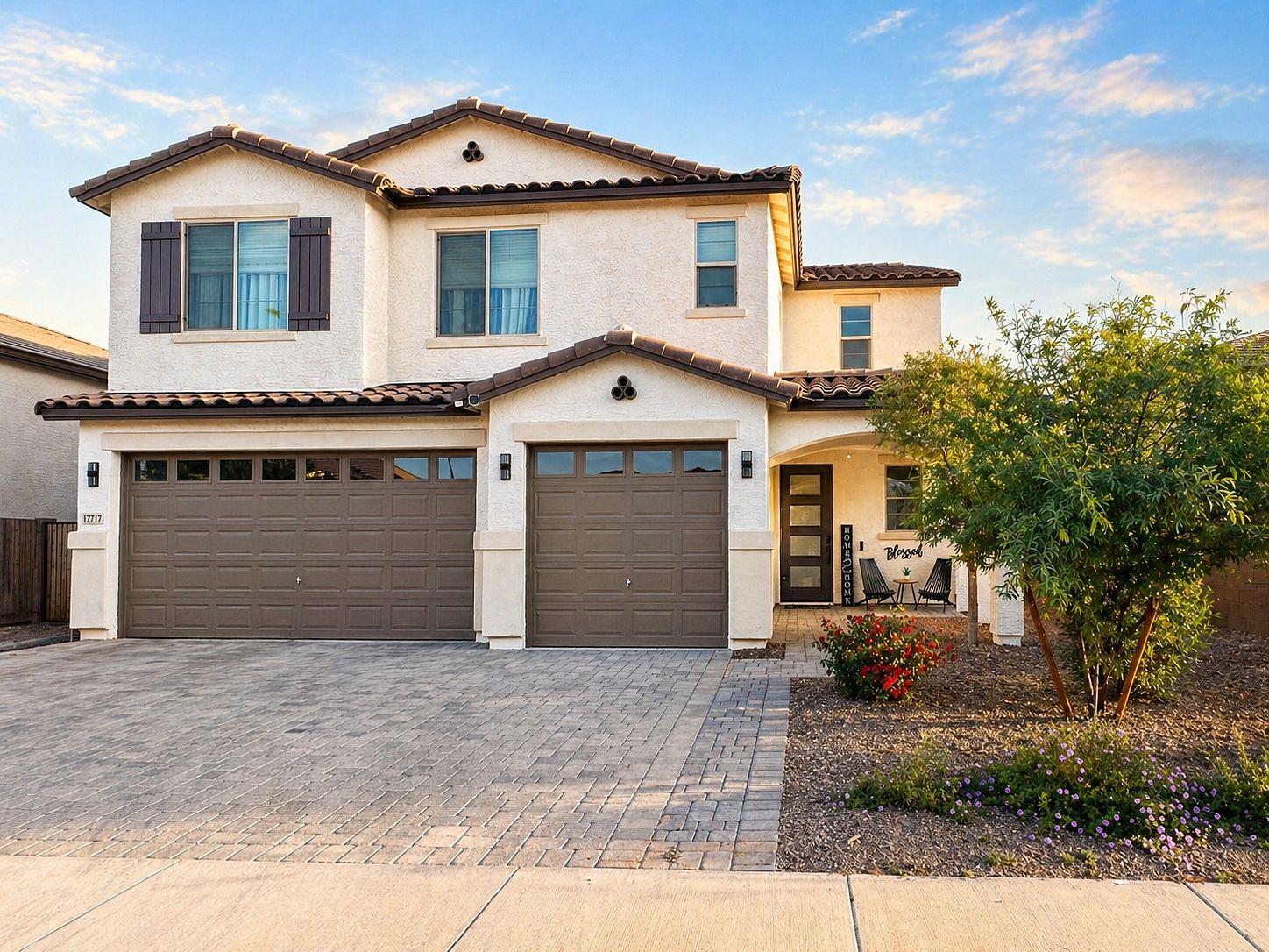 17717 W Hedgehog Pl photo 2