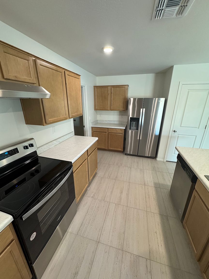 17580 W Oberlin Way photo 3