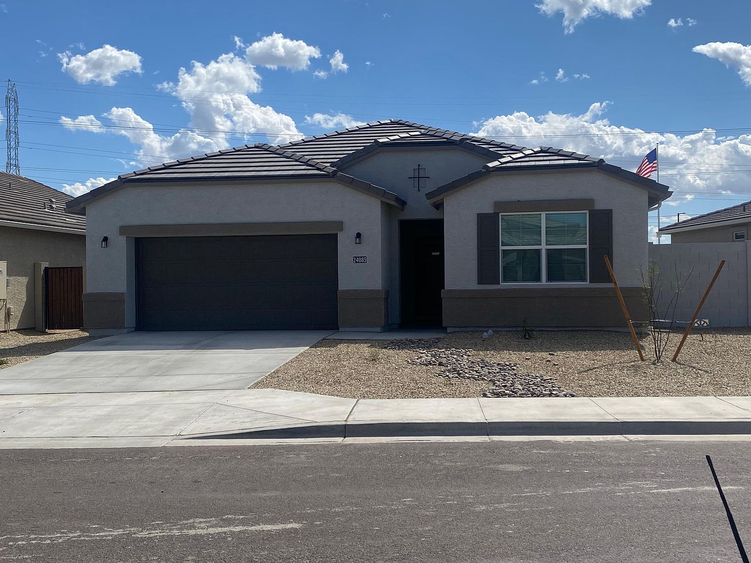 24085 W Ripple Rd photo 2