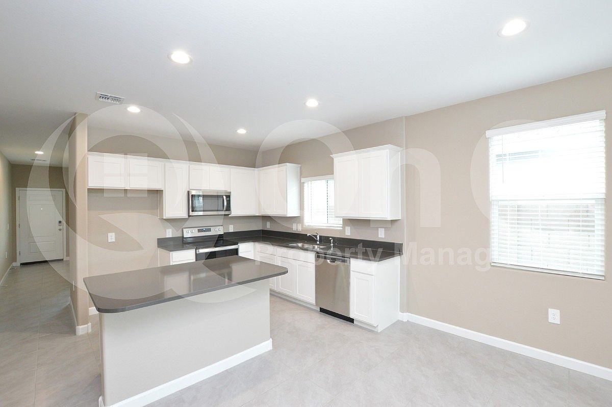 24204 W Verlea Dr Buckeye, AZ 85326 photo 3
