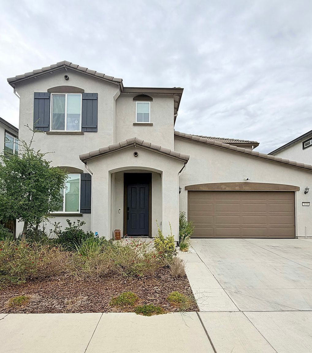 3018 Kenwood Cir