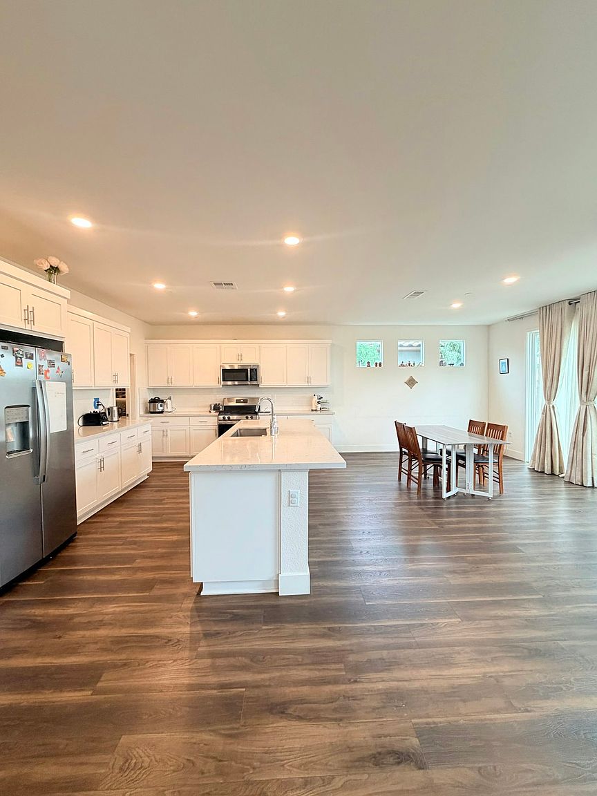 5338 Frisanco Way photo 3