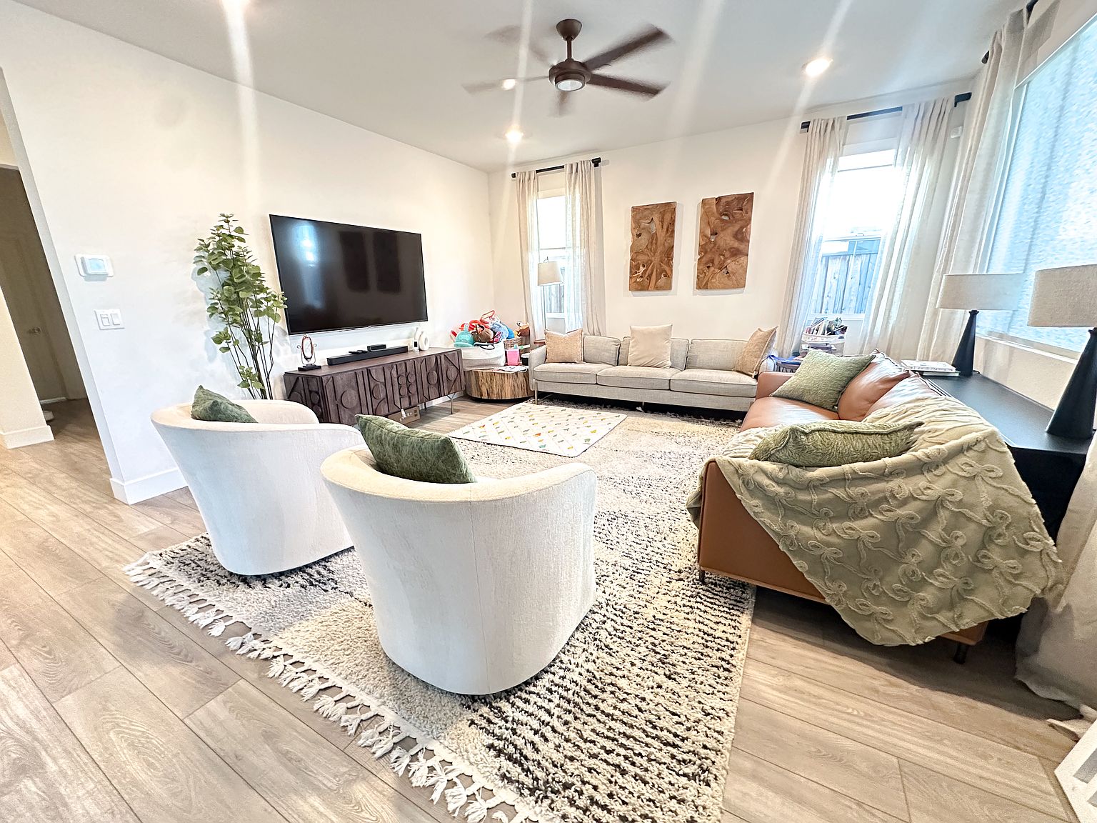 5337 Frisanco Way photo 2